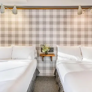 hotellátogatás